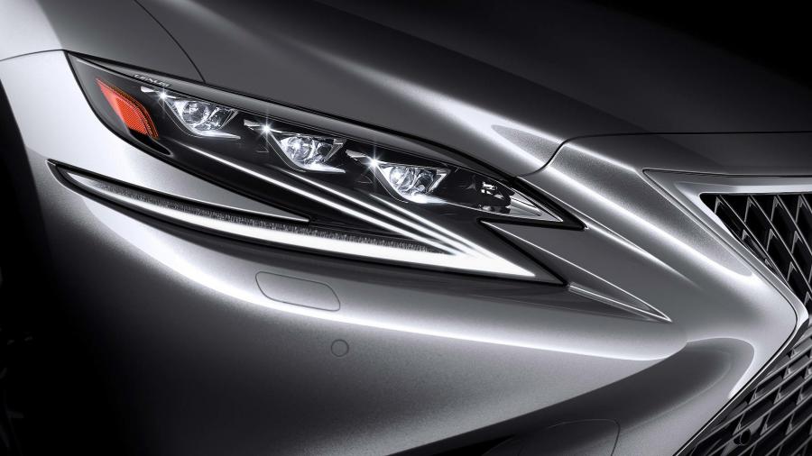 Детали интерьера Lexus LS500h 2017 года  (WW) (фото 44 из 58)